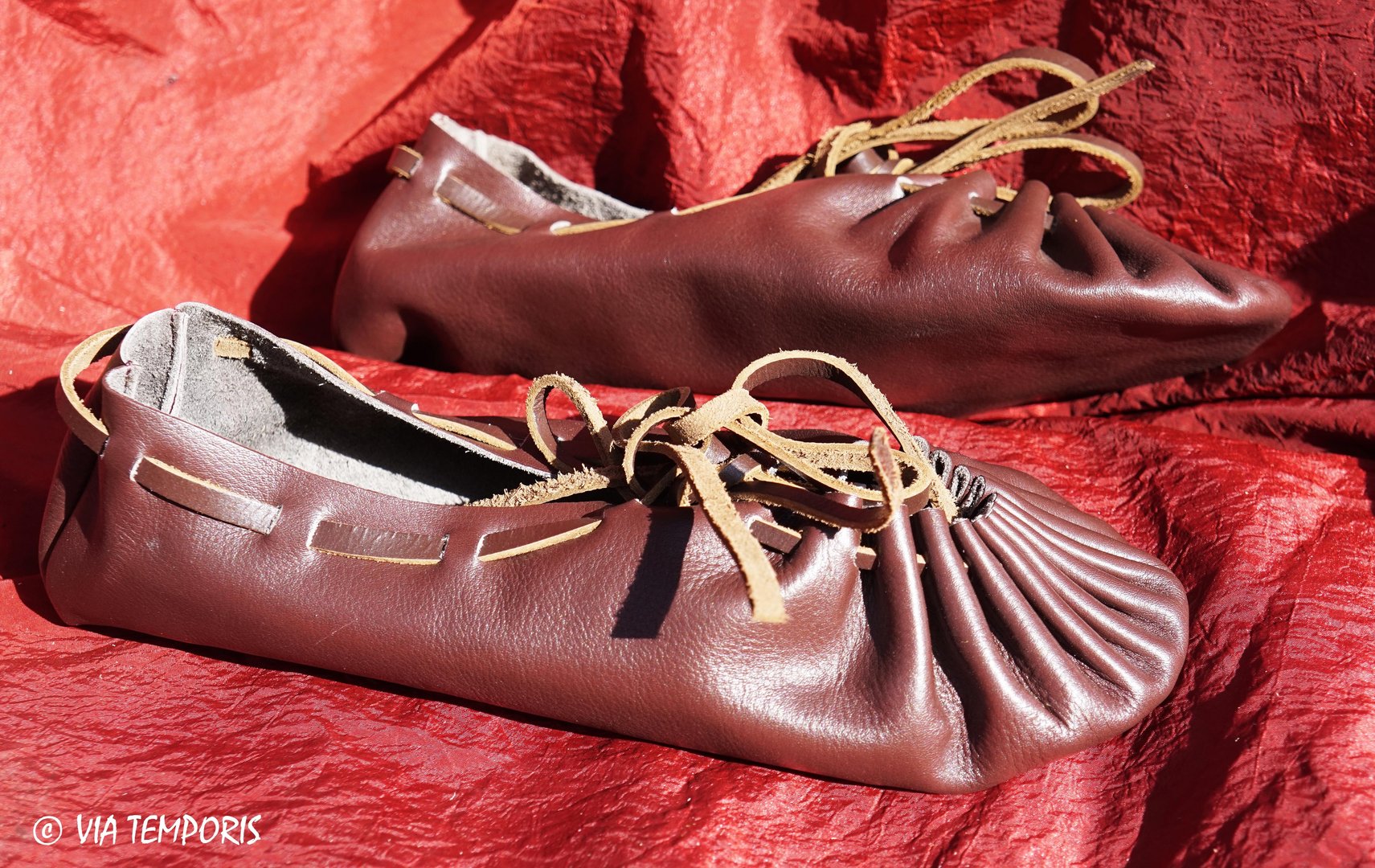 CARBATINAE SHOES IN LEATHER
