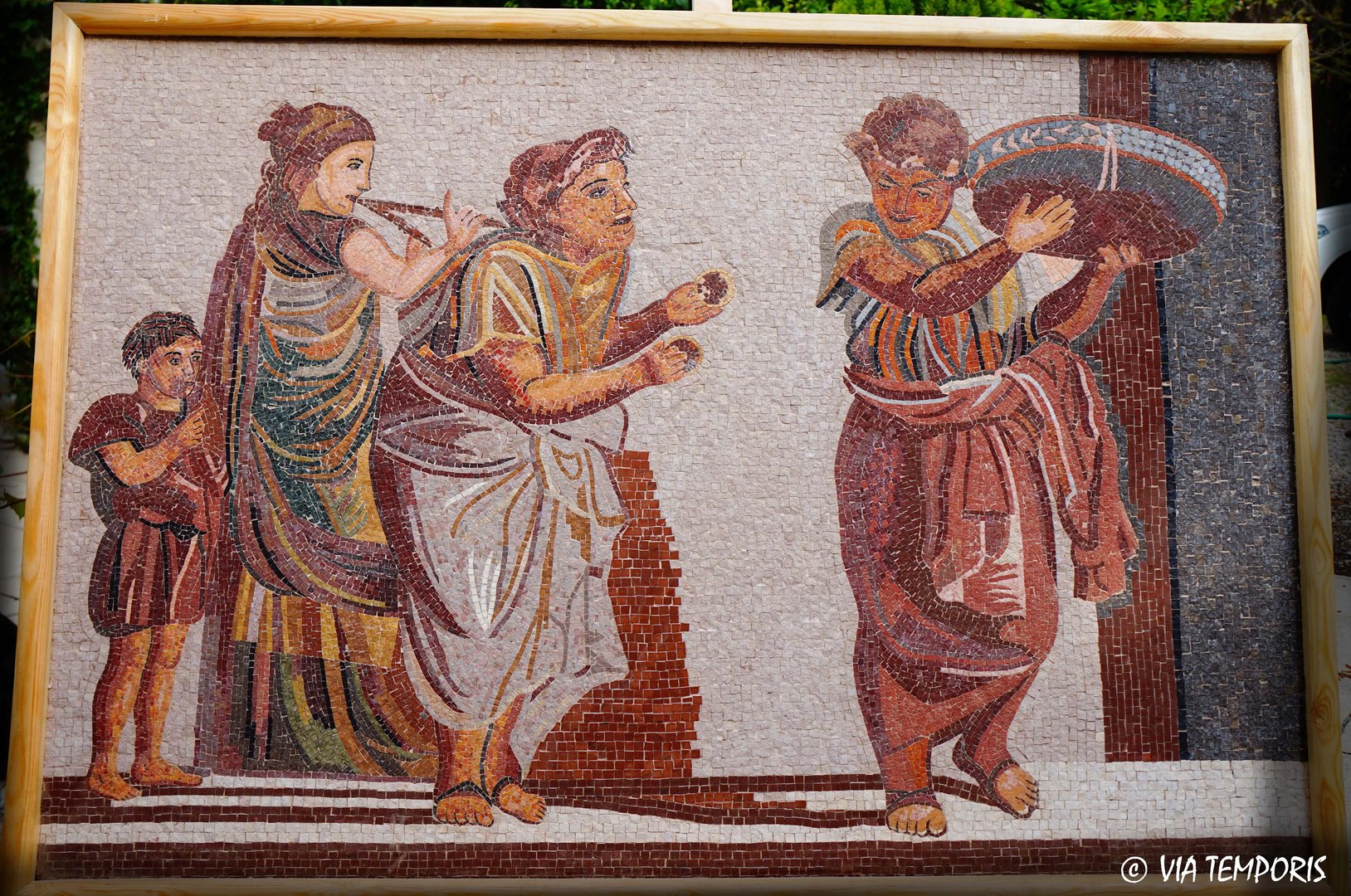ROMAN MOSAIC - MOSAIC WITH MUSICIANS OF POMPEI