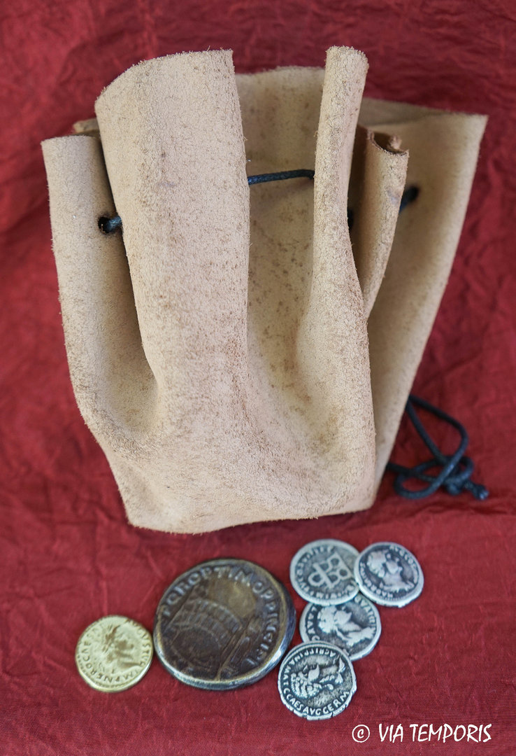 LEATHER PURSE WITH FIVE ROMAN COINS - REPRODUCTIONS