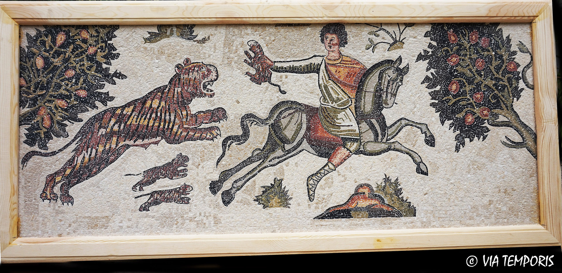 ROMAN MOSAIC - RIDER KIDNAPING A LITTLE TIGER - WORCESTER HUNT MUSEUM