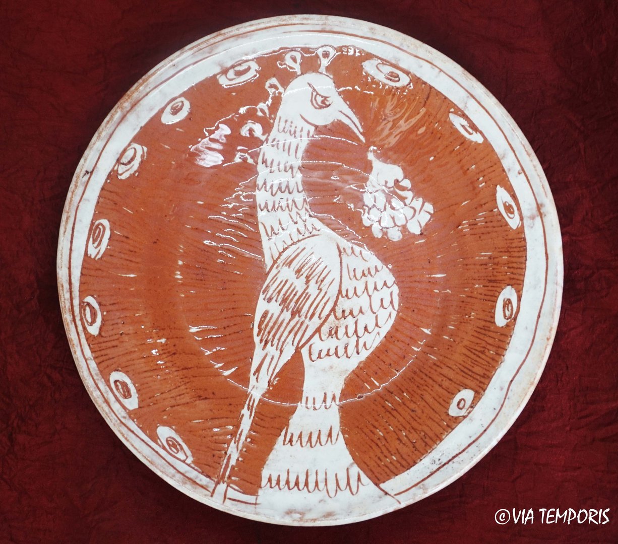 MEDIEVAL POTTERY - MAJOLICA PLATE WITH BIRD DECOR