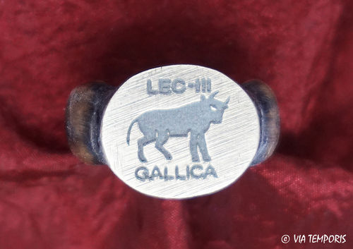 ANCIENT JEWERLY - ROMAN BRONZE RING FOR LEG III GALLICA