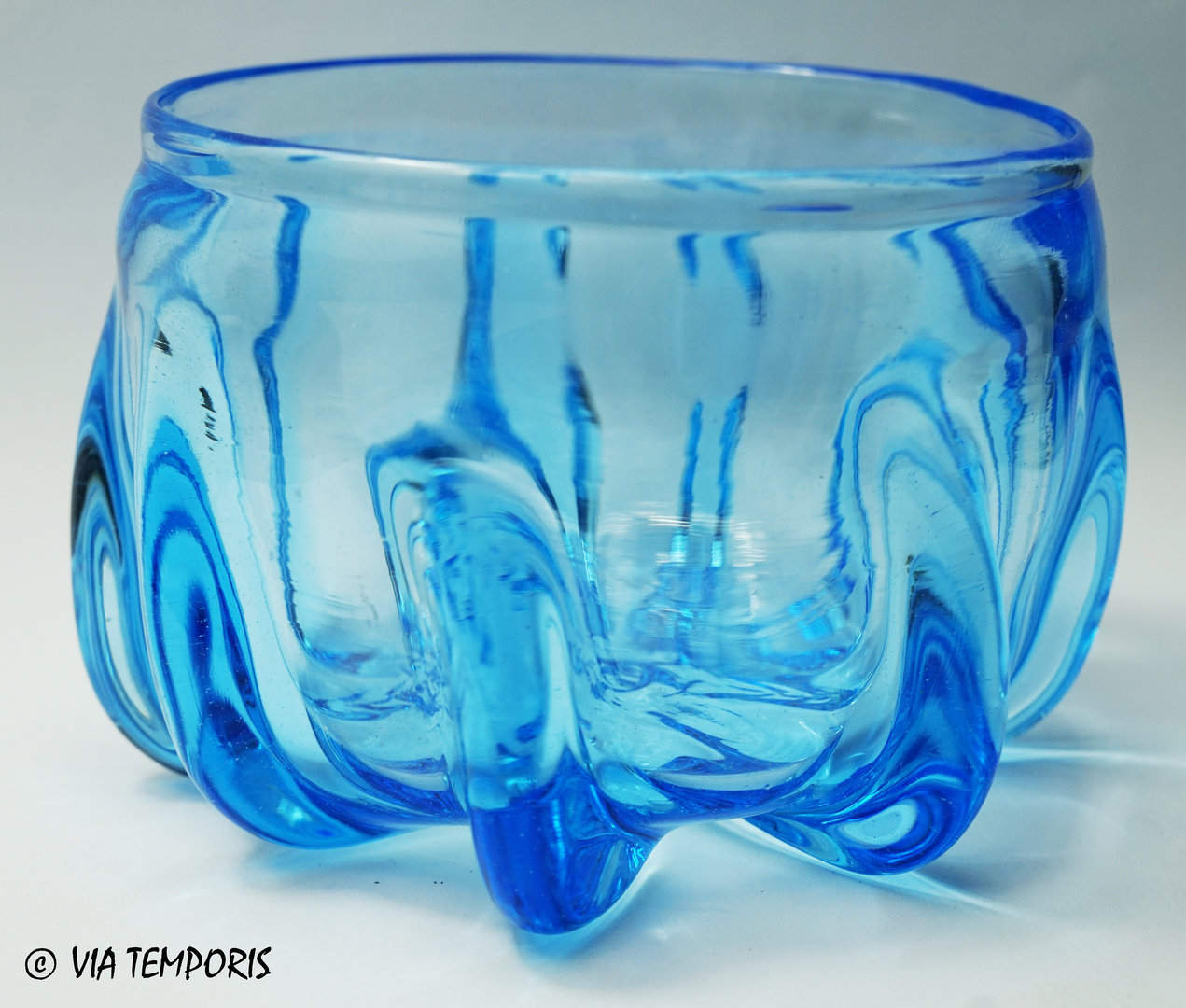 GALLO-ROMAN GLASSWARE - RIBBED CUP (light blue)