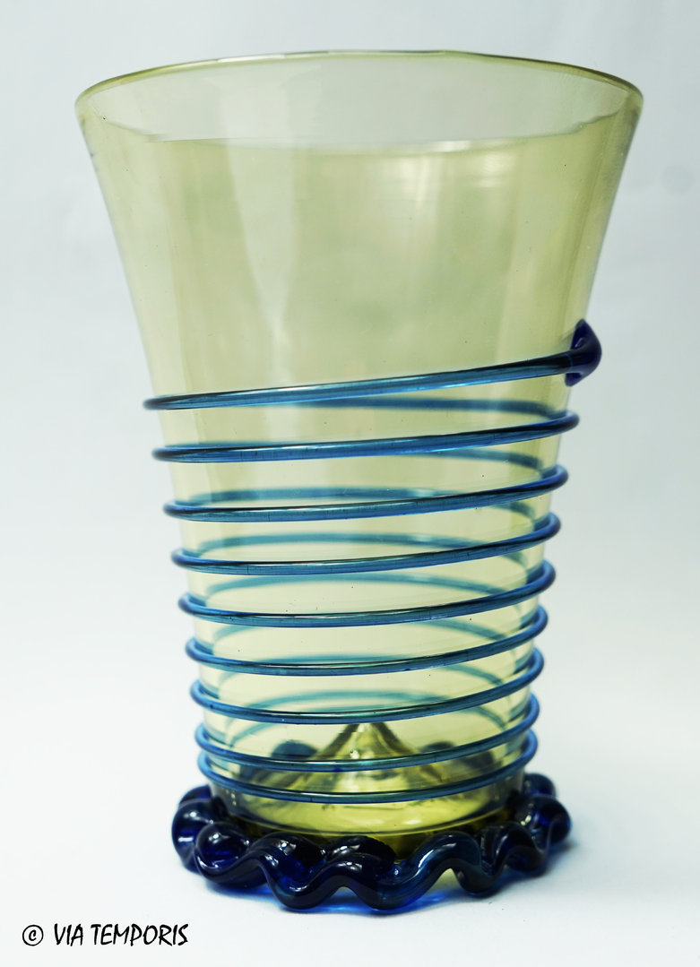 MEDIEVAL GLASSWARE - CUP WITH SPIRALS XVth c