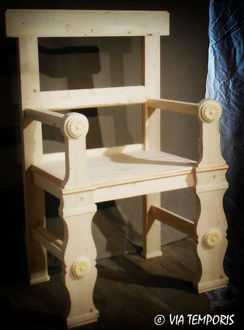 GREAT SIMPLE THRONE