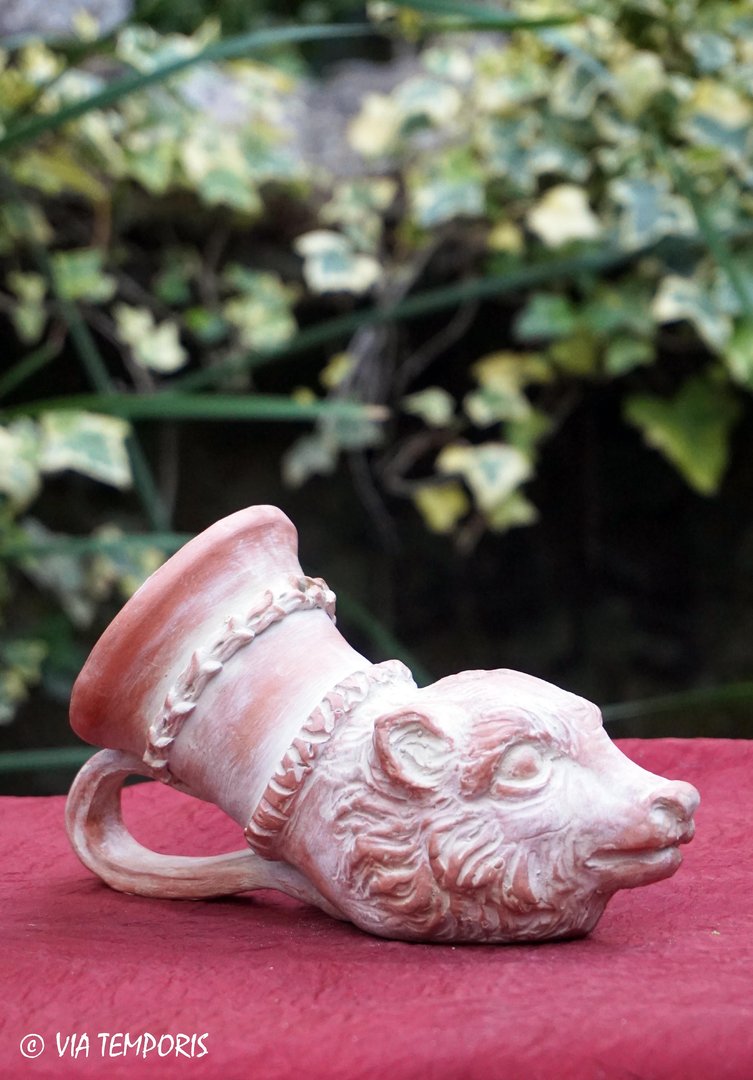 ANTIQUE POTTERY - RHYTON IN THE SHAPE OF MALTESE LOULOU HEAD