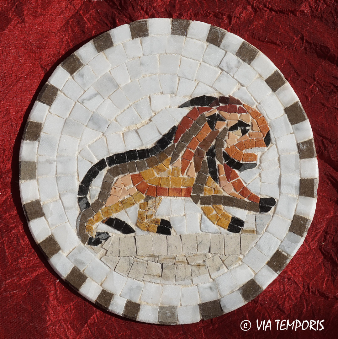 ROMAN MOSAIC - SMALL MEDALLION WITH A LION