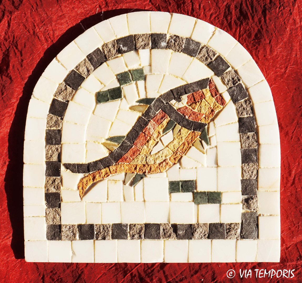 ROMAN MOSAIC - SMALL MEDALLION WITH A FISH - ARCH SHAPE