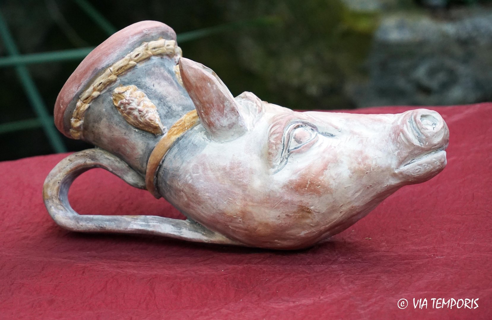 ANTIQUE POTTERY - RHYTON WITH HORSE'S HEAD