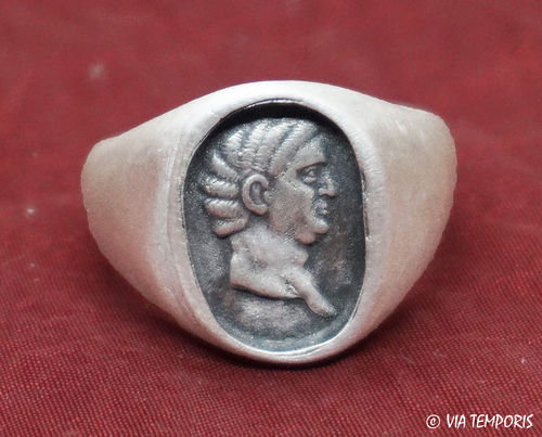ANCIENT JEWERLY - ROMAN SILVER RING WITH HEAD OF OTHON