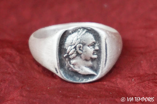 ANCIENT JEWERLY - ROMAN SILVER RING WITH HEAD OF DOMITIANUS