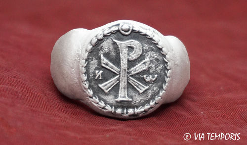 ANCIENT JEWERLY - SILVER ROMAN RING WITH A CHRISM - MOD I