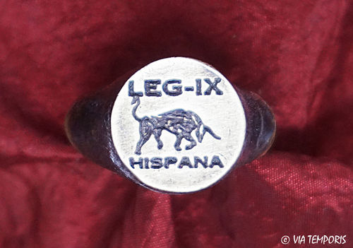 ANCIENT JEWERLY - ROMAN BRONZE RING WITH BULL - LEGIO IX HISPANA