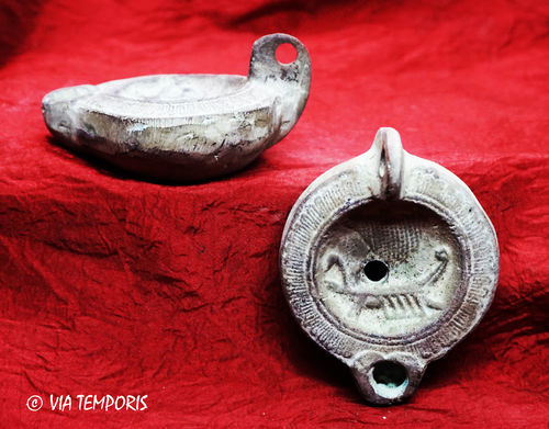 BRONZE ROMAN OIL LAMP WITH A ROMAN GALLEY WITH GREEN PATINA